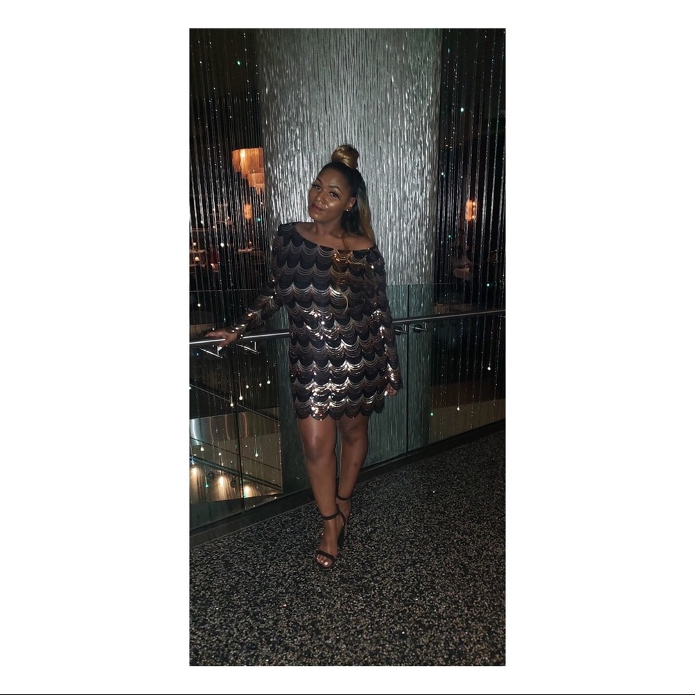 Meet your Posher, Qwinn